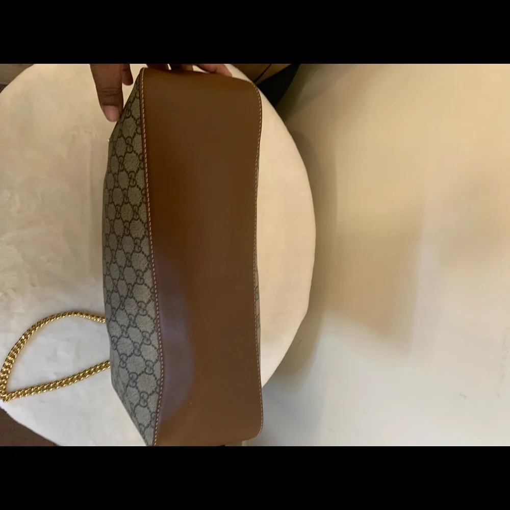 Gucci Supreme Canvas Hobo Bag Two Way Chain - Picture 4 of 16